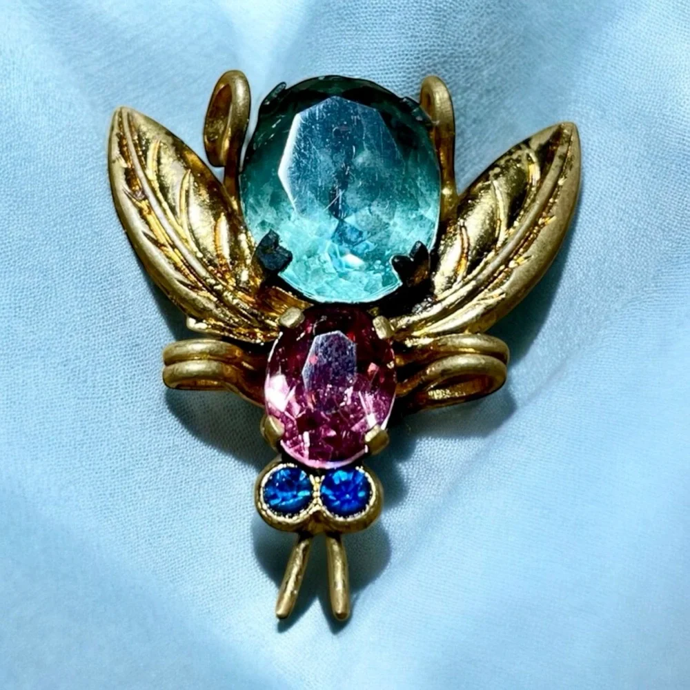 Czech Vintage Goldtone Pink & Blue Glass Insect Brooch w/Blue Eyes, C-Clasp - Picture 4 of 5